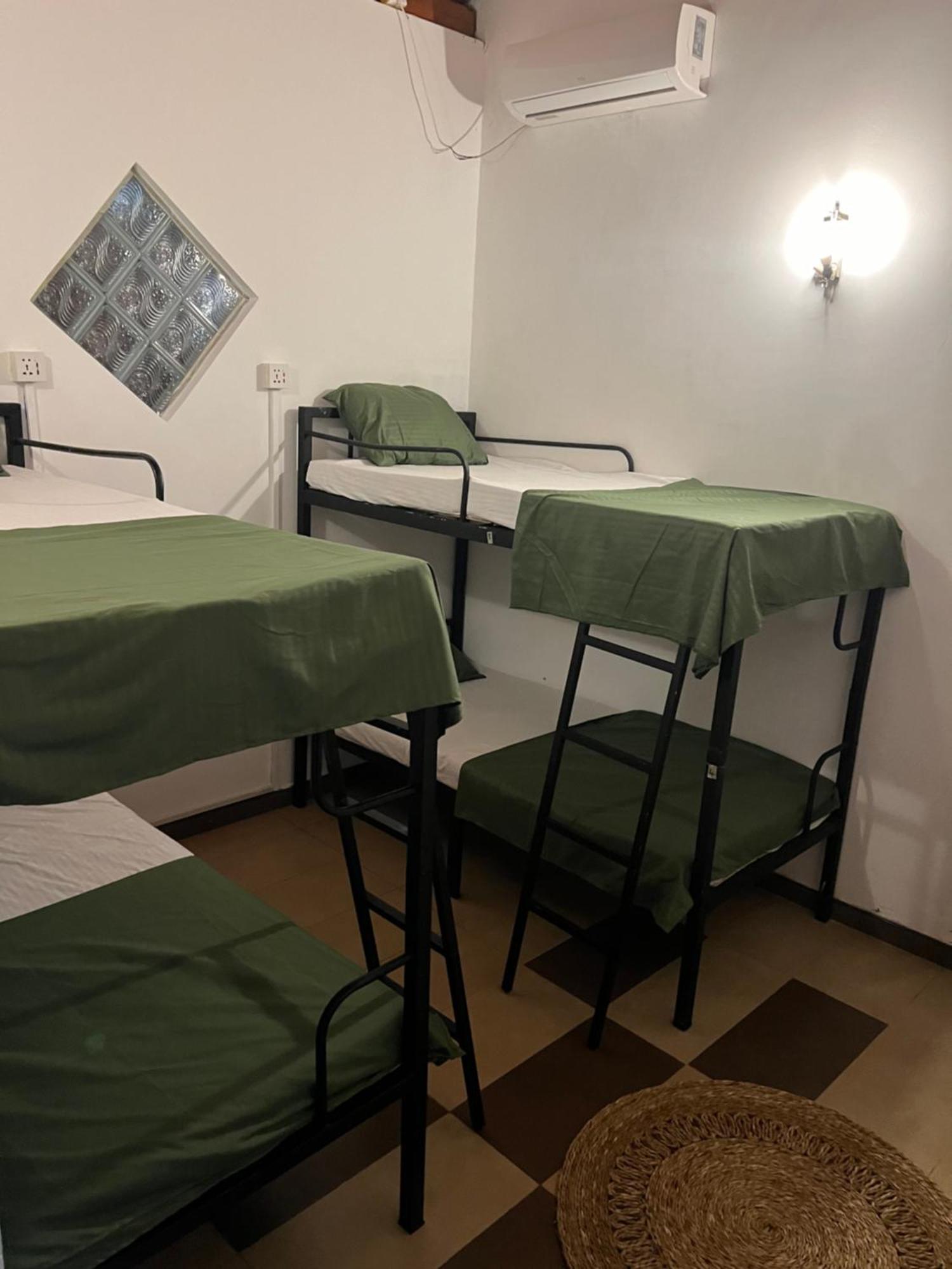Hari Hari Hostel Велигама Экстерьер фото